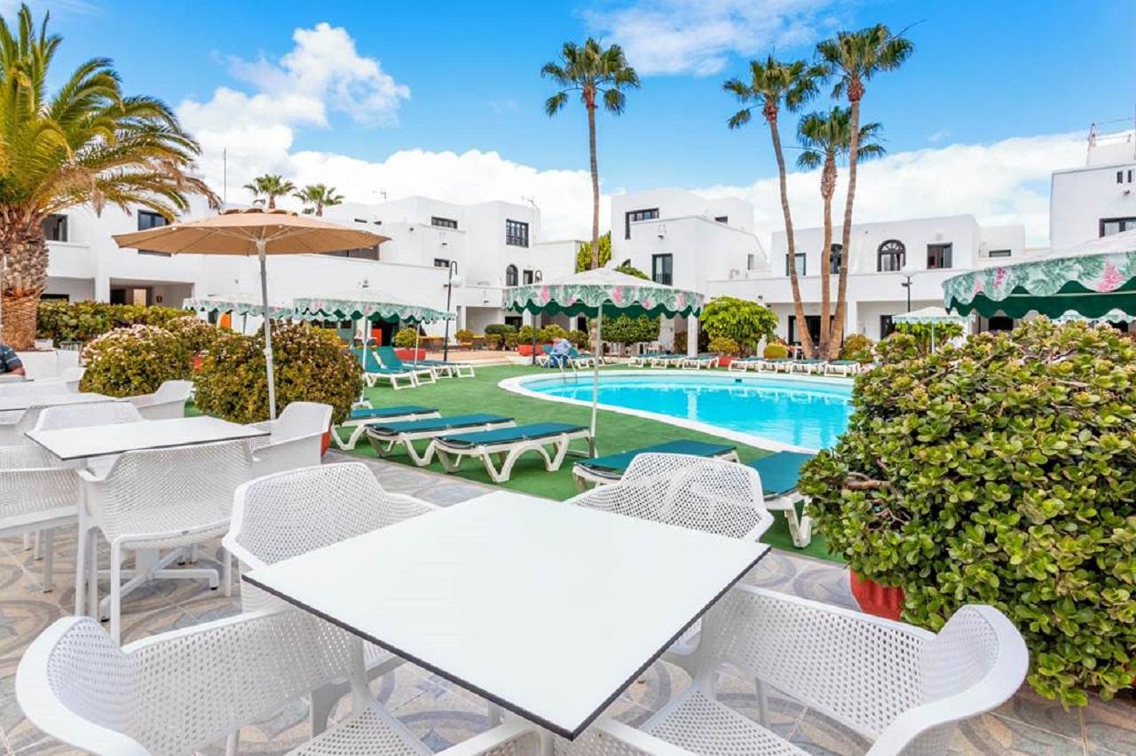Sol Apartamentos Costa Teguise Exterior photo